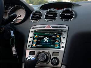 Встановлення штатних магнітол RoadRover .